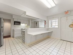 5135 Edloe Street, Houston TX 77005