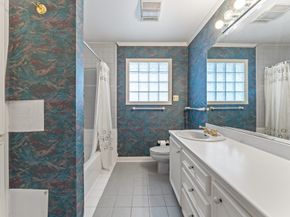 5135 Edloe Street, Houston TX 77005