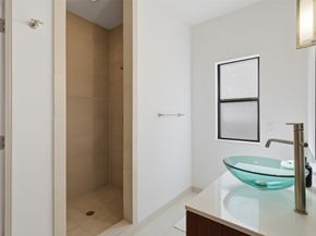 2412 Helena Street, Houston TX 77006