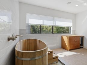 2412 Helena Street, Houston TX 77006