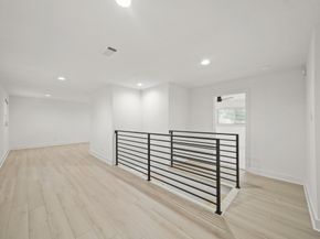 6010 Rutherglenn Drive, Houston TX 77096