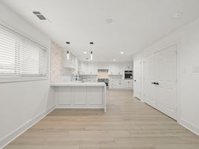 6010 Rutherglenn Drive, Houston TX 77096