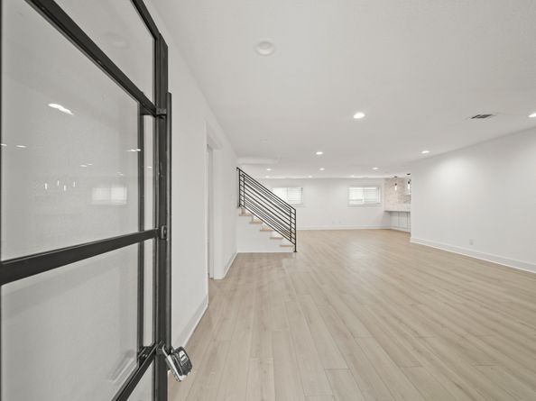 6010 Rutherglenn Drive, Houston TX 77096