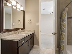 1113 W 18th Street B, Houston TX 77008