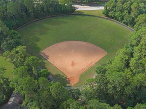 12242 Valley Lodge Parkway, Humble TX 77346