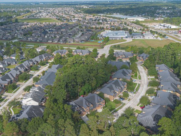 12242 Valley Lodge Parkway, Humble TX 77346