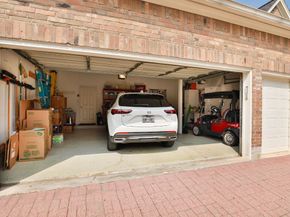 7639 Ameswood Road, Houston TX 77095