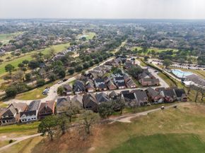 7639 Ameswood Road, Houston TX 77095