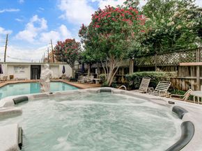 2600 Bellefontaine Street C22, Houston TX 77025