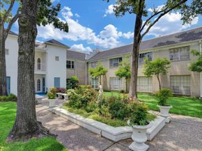 2600 Bellefontaine Street C22, Houston TX 77025