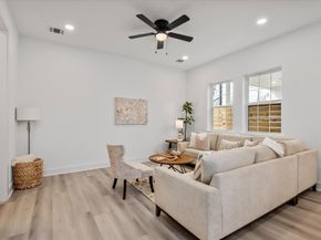 5604 Mulvey Street, Houston TX 77020