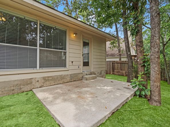 58 Misty Dawn Drive, Conroe TX 77385