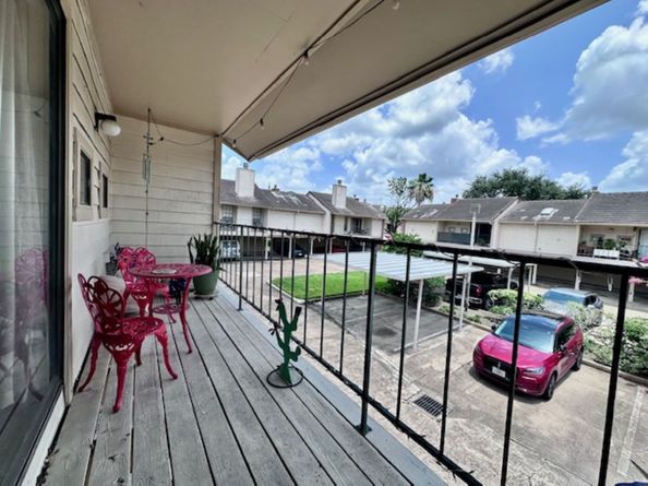 2211 S Kirkwood Road 35, Houston TX 77077