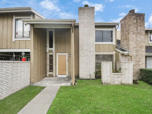 12041 Willow Trail, Houston TX 77035
