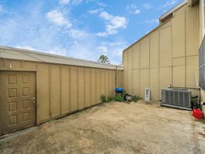 12041 Willow Trail, Houston TX 77035