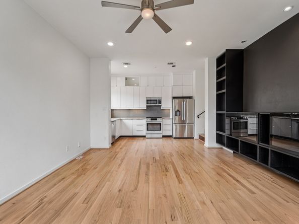 1601 W Webster Street 18, Houston TX 77019