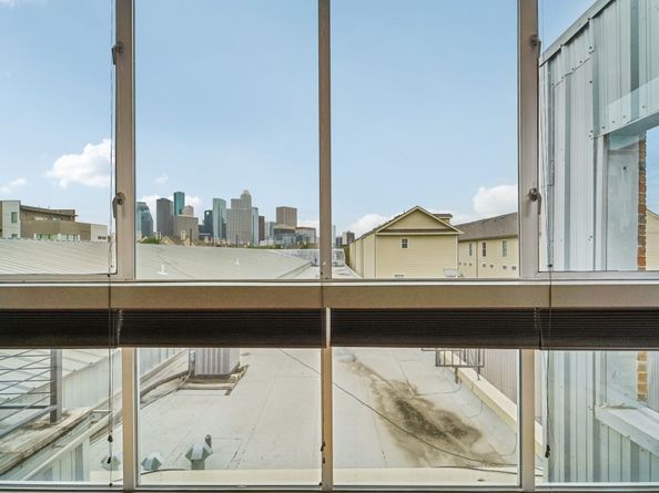 1601 W Webster Street 18, Houston TX 77019