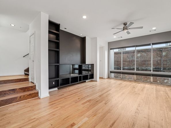 1601 W Webster Street 18, Houston TX 77019