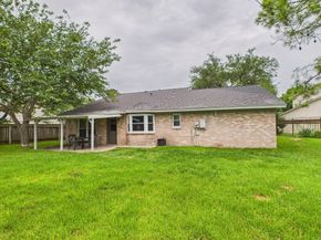 7135 La Entrada Drive, Houston TX 77083