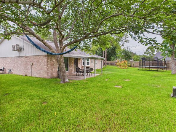 7135 La Entrada Drive, Houston TX 77083