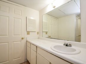 8429 Hearth Drive 27, Houston TX 77054