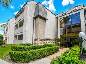 8429 Hearth Drive 27, Houston TX 77054