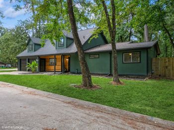 1320 E Red Cedar Circle
