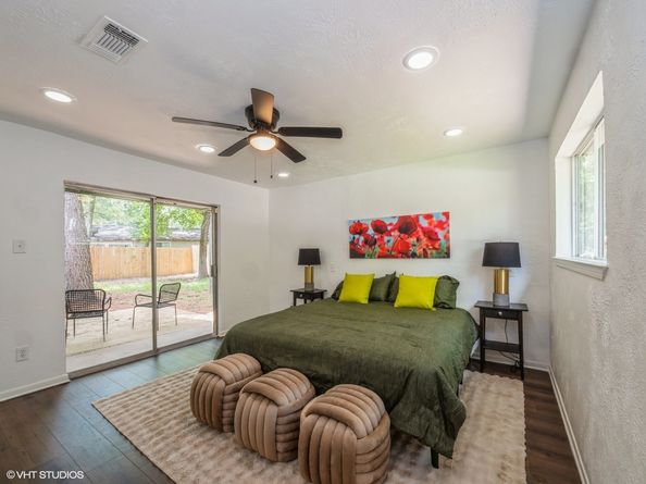 1320 E Red Cedar Circle, The Woodlands TX 77380