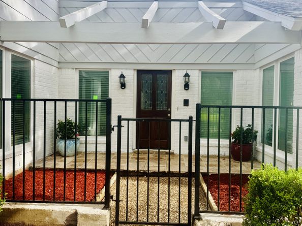 11515 Olympia Drive, Houston TX 77077