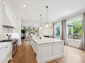 121 Memorial Parkview Drive, Houston TX 77024