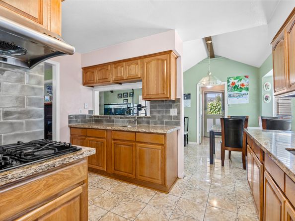 726 Park Knoll Lane, Katy TX 77450