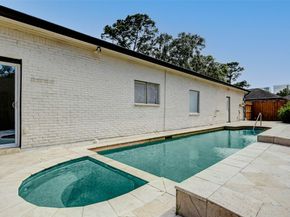 10118 Briar Rose Drive, Houston TX 77042