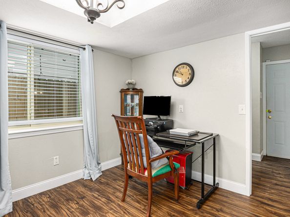 5427 Cairnleigh Drive, Houston TX 77084