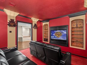 16 Grand Mnr, Sugar Land TX 77479