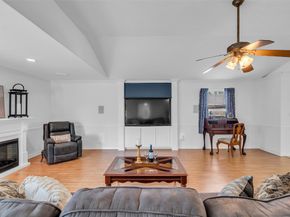 606 Packer Court, Webster TX 77598