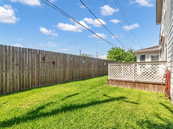 606 Packer Court, Webster TX 77598