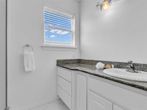 606 Packer Court, Webster TX 77598