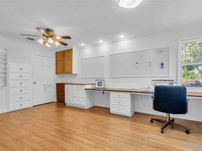 606 Packer Court, Webster TX 77598