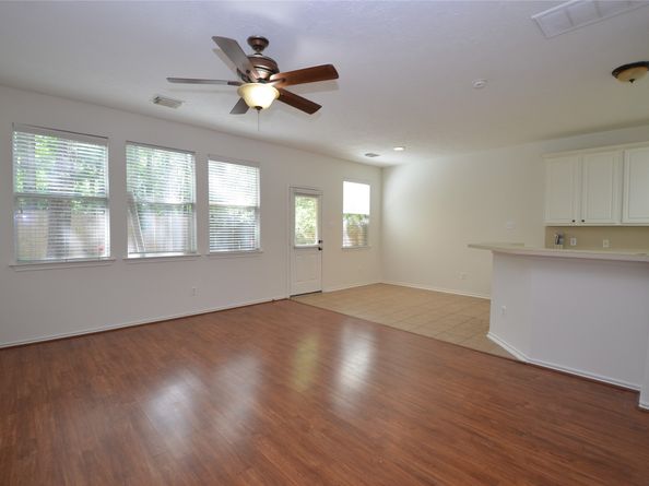226 W Stedhill Loop, Conroe TX 77384