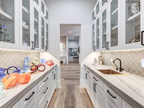 4622 Banning Drive, Houston TX 77027