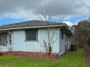 213 Armstrong Street, Houston TX 77029