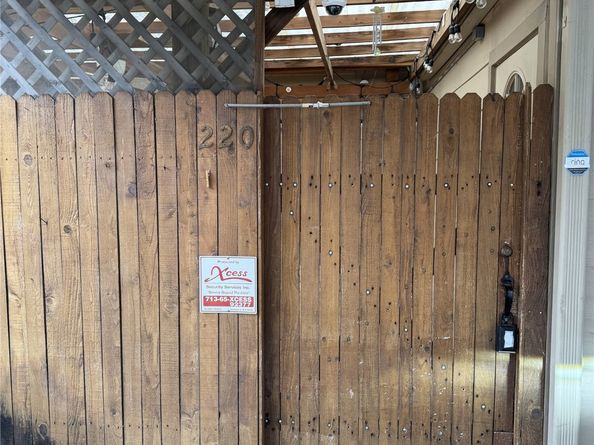 840 Threadneedle Street 220, Houston TX 77079