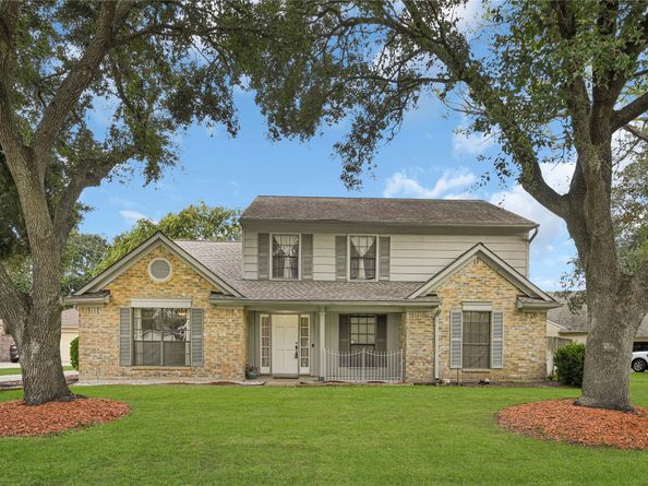 8911 Rocky Valley Drive, Houston TX 77083