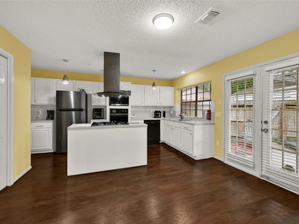 8911 Rocky Valley Drive, Houston TX 77083