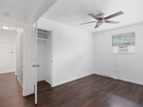 8410 Elrod Street, Houston TX 77017