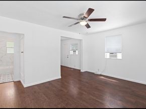 8410 Elrod Street, Houston TX 77017