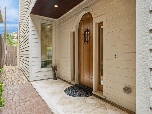 6526 Pickens Street, Houston TX 77007