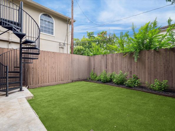 6526 Pickens Street, Houston TX 77007