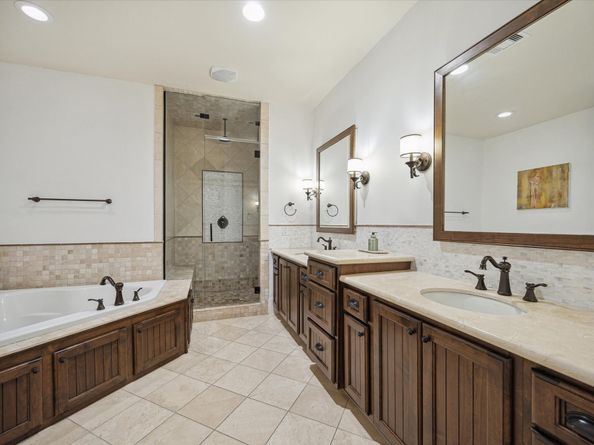 6526 Pickens Street, Houston TX 77007