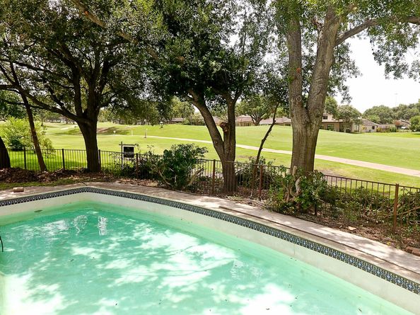 27 Charleston Street N, Sugar Land TX 77478